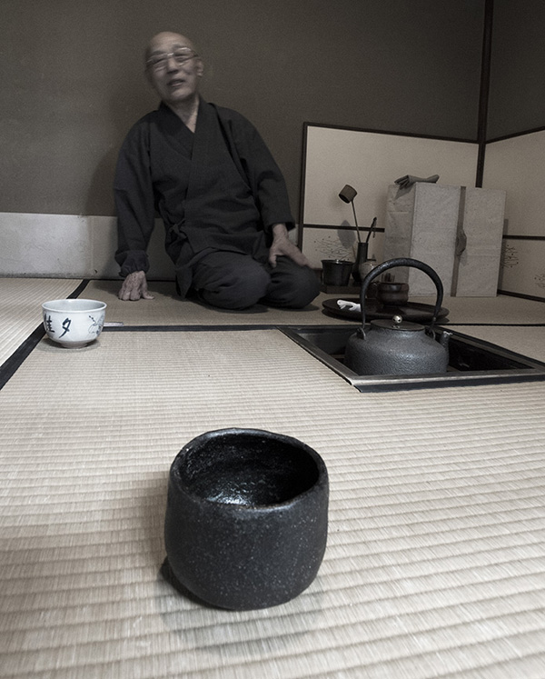 black raku tea bowl